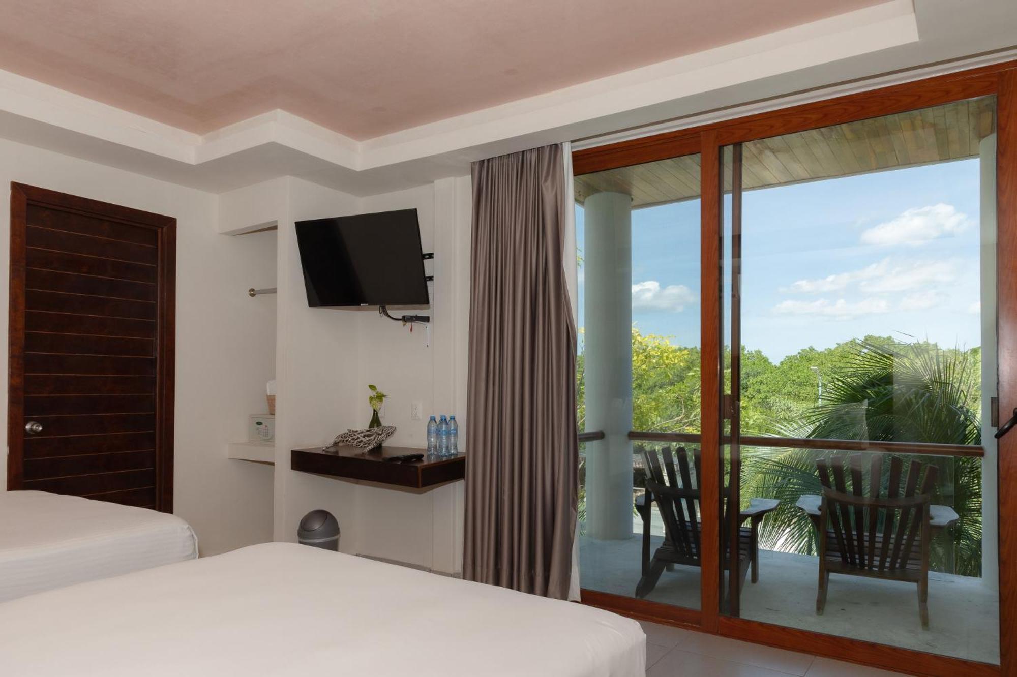 Aquastar Hotel & Apartments Маауаль Екстер'єр фото