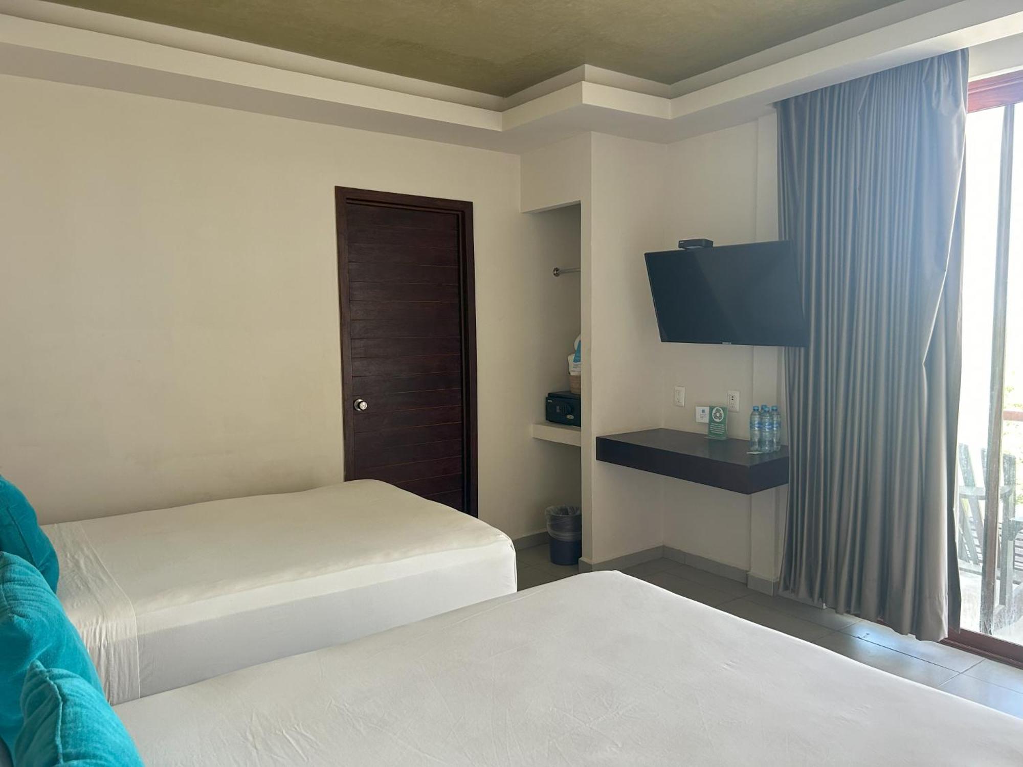 Aquastar Hotel & Apartments Маауаль Екстер'єр фото