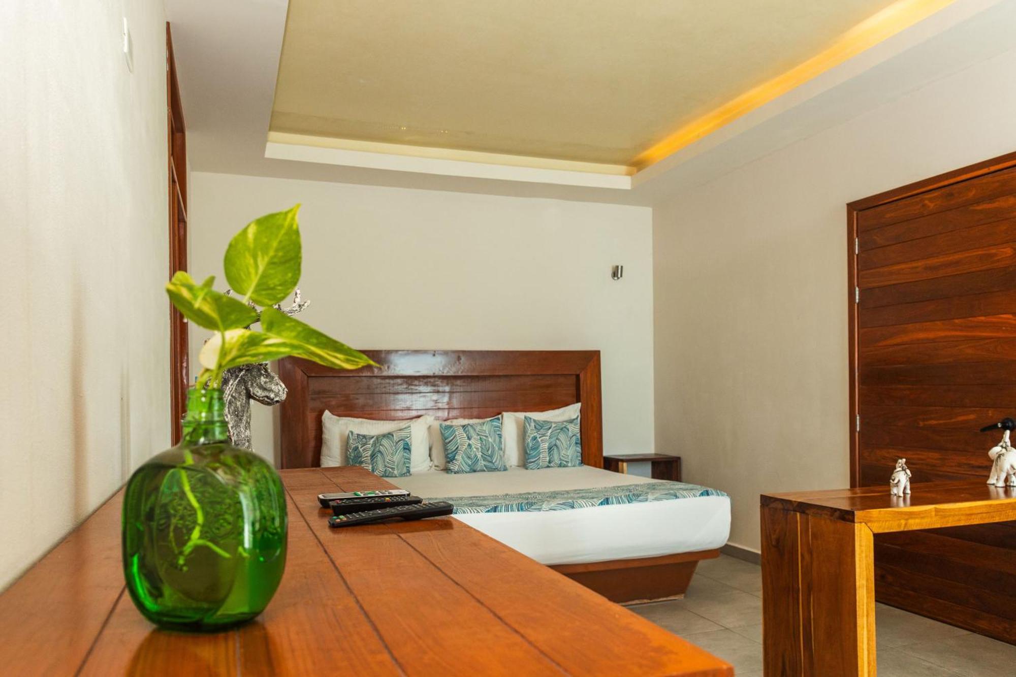 Aquastar Hotel & Apartments Маауаль Екстер'єр фото